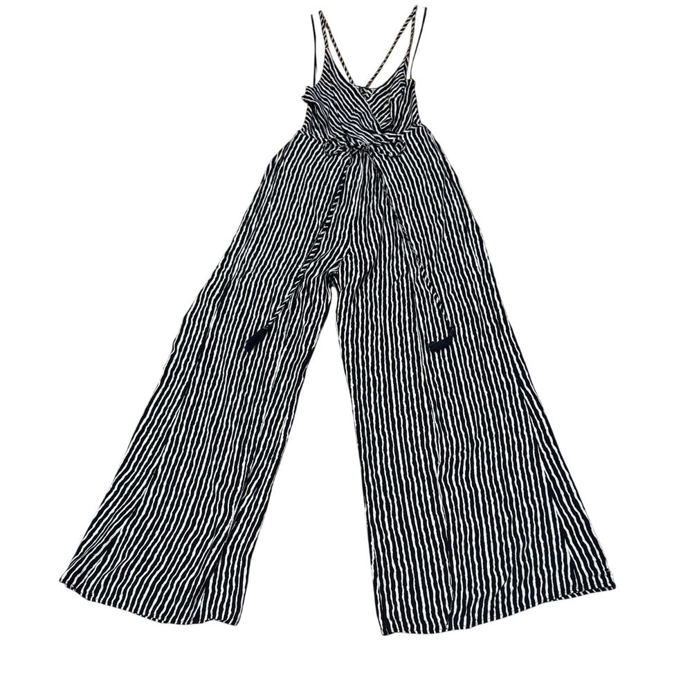 Storia Jumpsuit Medium Blue pinstripe Adjustable coastal beachy festival party